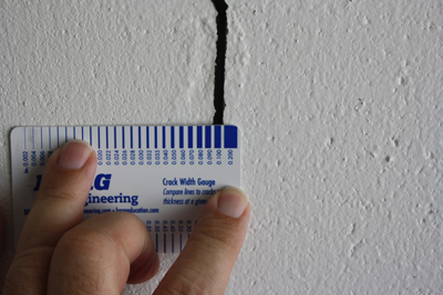 Crack-Measuring